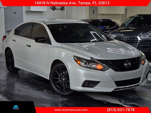 Used 2018 Nissan Altima 2.5 SR w/ SR Midnight Edition FWD image 2