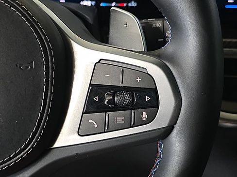 Certified 2025 BMW X7 M60i AWD/4WD image 21