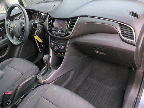 Certified 2020 Chevrolet Trax LT image 27