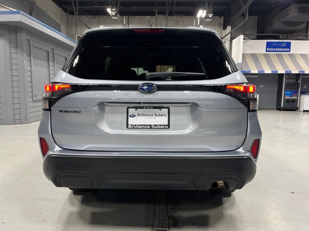 Used 2026 Subaru Forester Premium AWD/4WD image 7