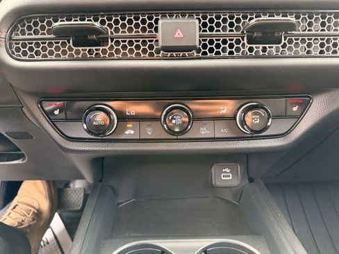 Used 2023 Honda HR-V Sport image 23