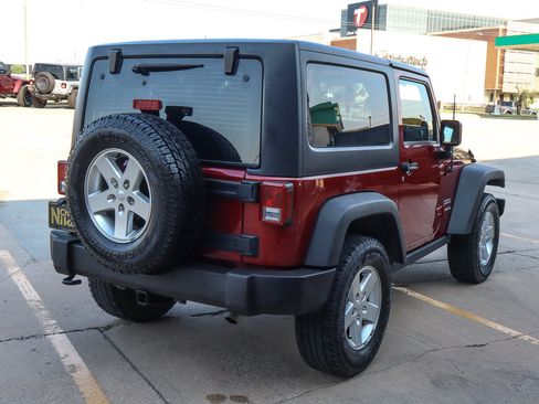 Used 2013 Jeep Wrangler Sport AWD/4WD image 5