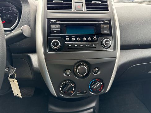 Used 2016 Nissan Versa SV FWD image 19