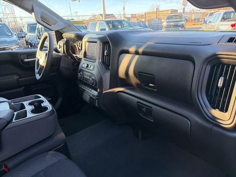 Certified 2022 Chevrolet Silverado 1500 Custom w/ Rally Edition image 22