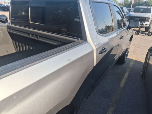 Used 2019 Chevrolet Silverado 1500 LT Trail Boss AWD/4WD image 22