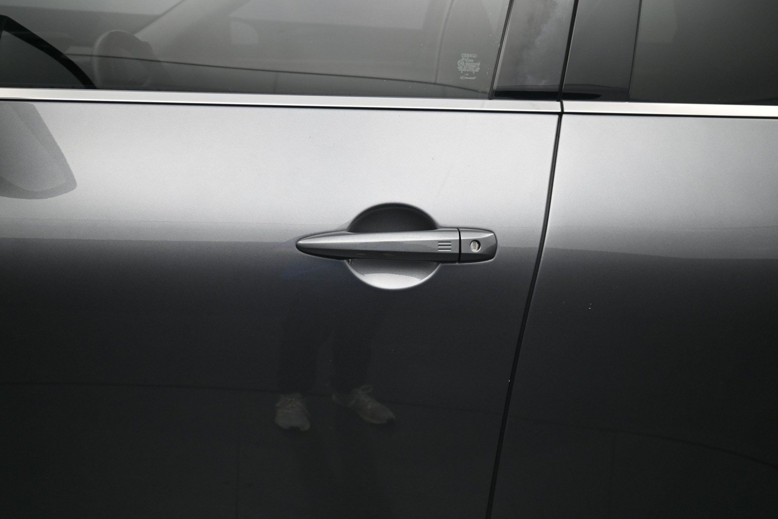 Used 2024 Nissan Pathfinder SV FWD image 14