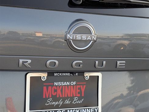New 2026 Nissan Rogue SV image 7