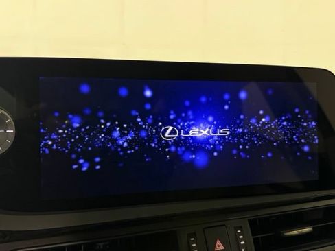 Used 2025 Lexus ES 300h w/ Technology Package FWD image 21