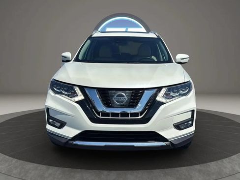 Used 2017 Nissan Rogue SL w/ SL Premium Package FWD image 4
