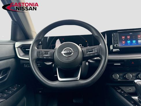Used 2025 Nissan Kicks S FWD image 29