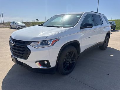 Used 2019 Chevrolet Traverse LT w/ LPO, Blackout Package