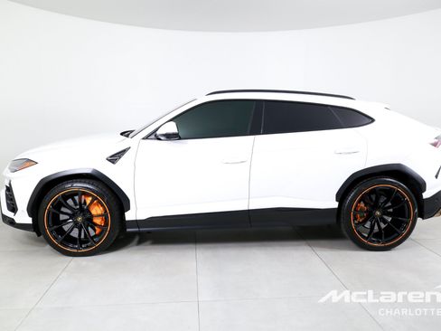 Used 2022 Lamborghini Urus AWD/4WD image 5