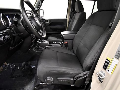 Used 2022 Jeep Gladiator Sport AWD/4WD image 14