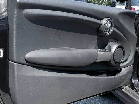 Used 2016 MINI Cooper 2-Door Hardtop FWD image 21