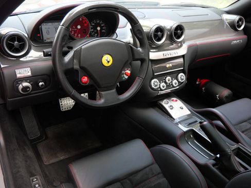 Used 2009 Ferrari 599 GTB Fiorano RWD image 13