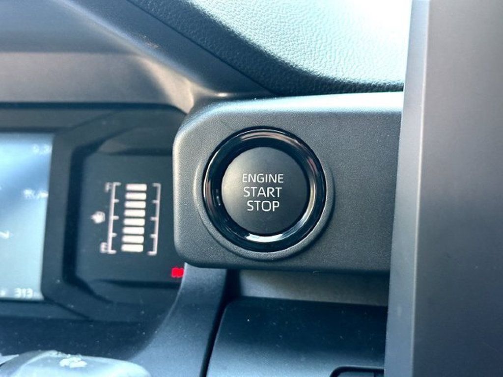 Certified 2026 Toyota Tacoma SR AWD/4WD image 16