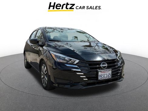 Used 2025 Nissan Versa SV image 1