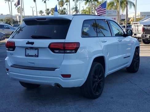 Used 2019 Jeep Grand Cherokee Altitude image 7