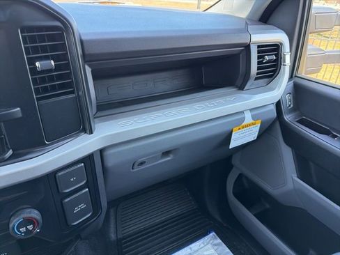 New 2024 Ford F550 4x4 Regular Cab Super Duty image 20