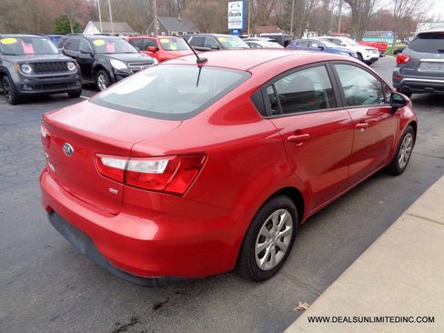 Used 2017 Kia Rio LX w/ Power Package FWD image 3