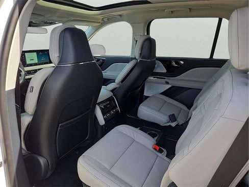 New 2026 Lincoln Aviator Reserve image 10