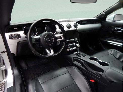 Used 2015 Ford Mustang Premium image 12