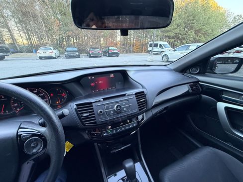 Used 2016 Honda Accord LX-S image 21