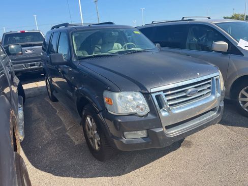 Used 2007 Ford Explorer XLT image 17