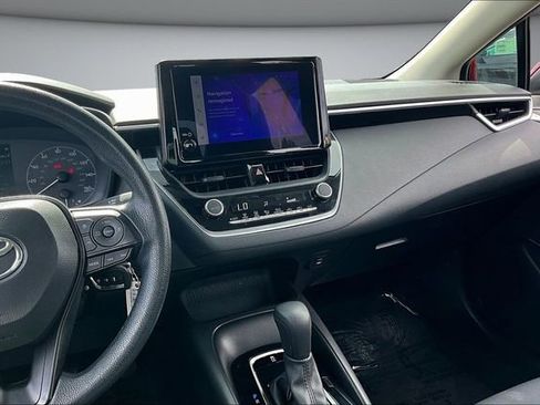 Used 2024 Toyota Corolla LE image 9