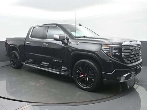 Used 2023 GMC Sierra 1500 Denali AWD/4WD image 7