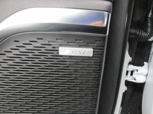 New 2026 GMC Acadia Elevation image 17