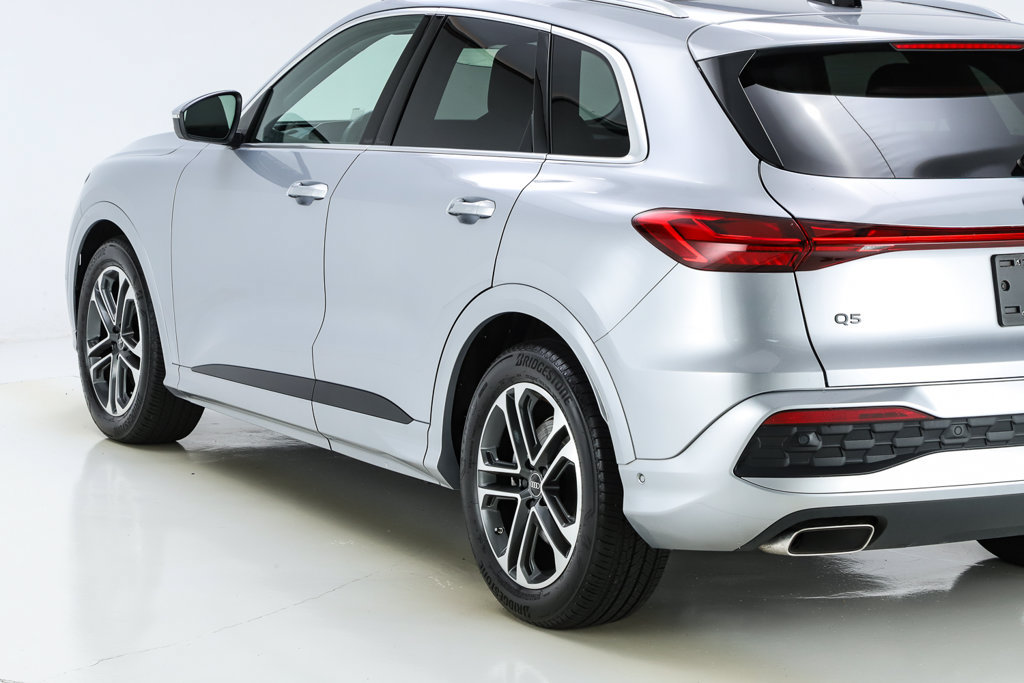 Used 2025 Audi Q5 Prestige AWD/4WD image 12