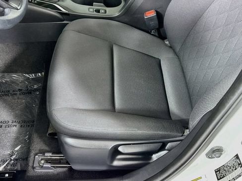 Certified 2025 Toyota Corolla LE FWD image 20