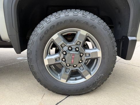 New 2026 GMC Sierra 2500 SLT w/ SLT Premium Package AWD/4WD image 35