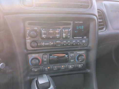 Used 2004 Chevrolet Corvette Coupe w/ Preferred Equipment Group image 10