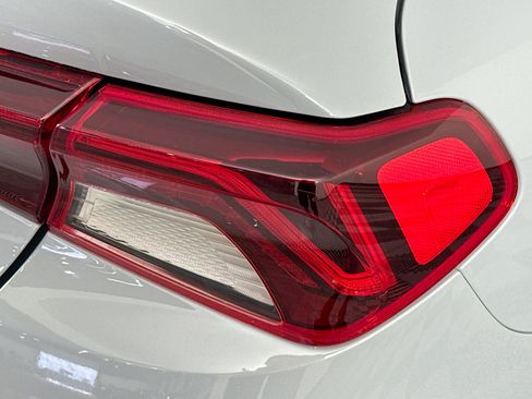 Used 2022 Kia K5 GT-Line FWD image 33