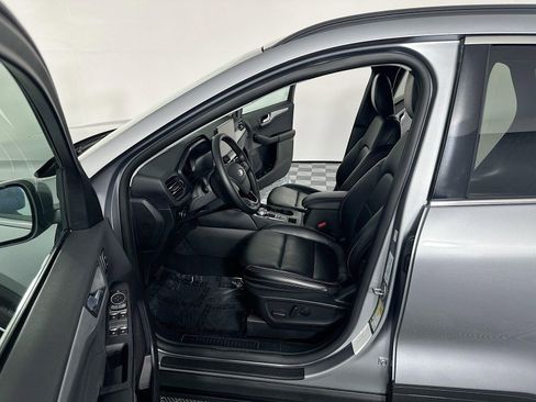 Used 2024 Ford Escape Platinum image 23