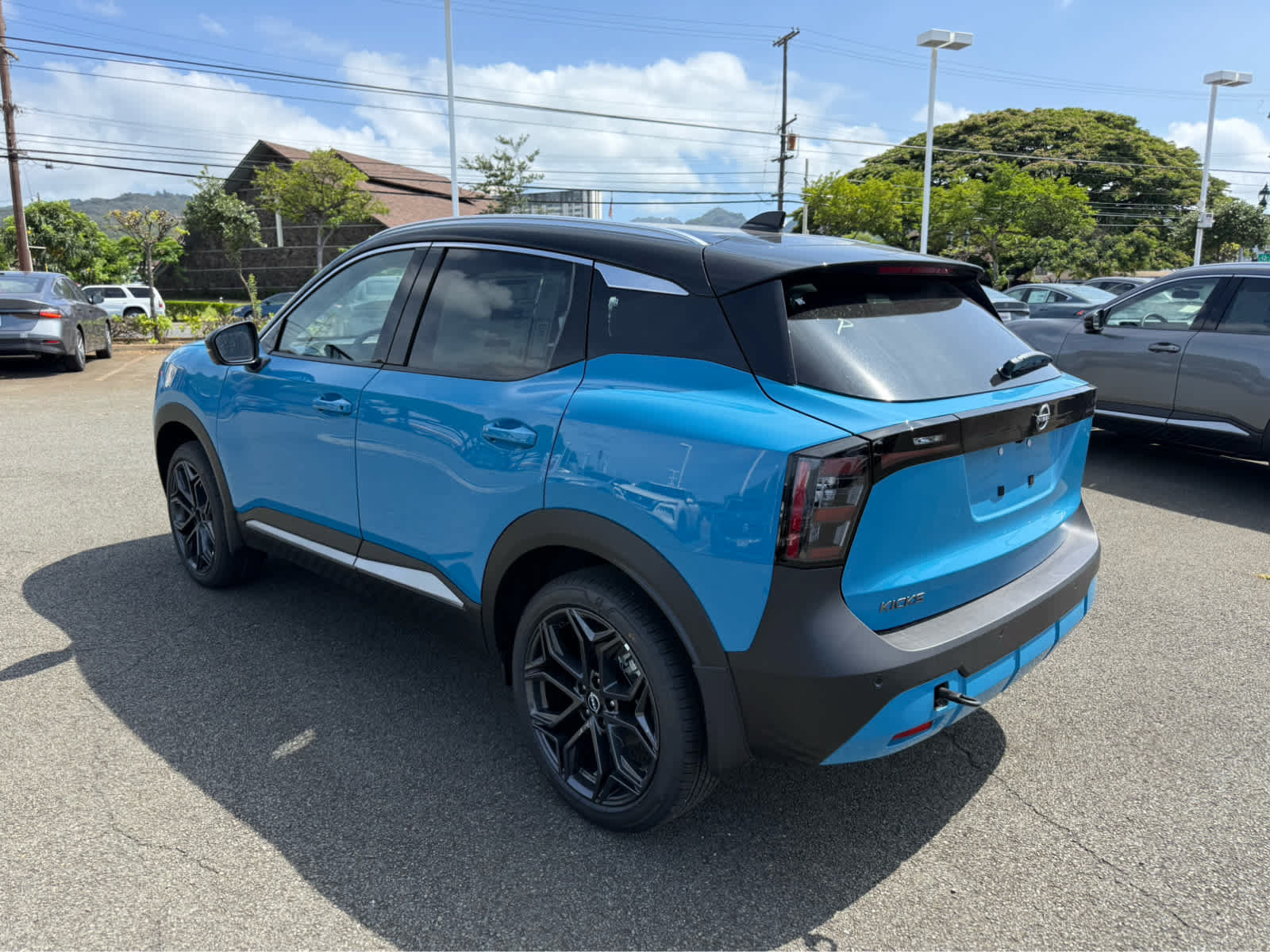 New 2027 Nissan Kicks SR FWD image 4