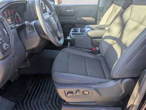 New 2026 Chevrolet Silverado 1500 Custom Trail Boss w/ LPO, Dark Essentials Package image 4