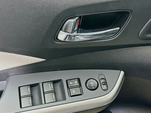 Used 2016 Honda CR-V Touring image 15