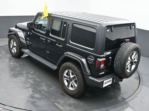 Used 2021 Jeep Wrangler Unlimited Sahara image 40