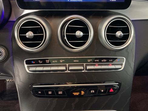 Used 2023 Mercedes-Benz GLC 300 4MATIC Coupe image 22