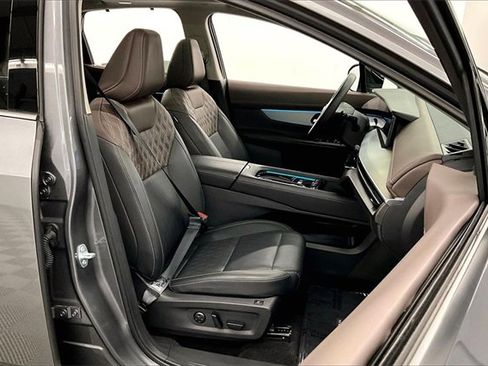 Used 2025 Nissan Murano Platinum image 7