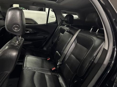 Used 2024 GMC Terrain SLT w/ Infotainment Package II AWD/4WD image 33