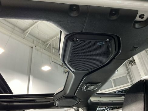 Used 2022 Jeep Wrangler Unlimited Sahara w/ Cold Weather Group image 11