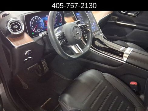 Used 2023 Mercedes-Benz GLC 300 4MATIC image 5