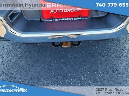 Used 2024 RAM 3500 Tradesman w/ Chrome Appearance Group AWD/4WD image 14