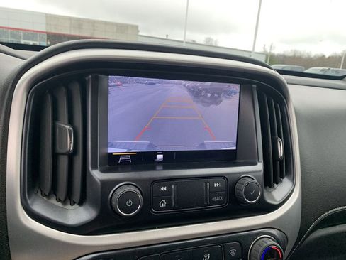 Used 2020 GMC Canyon SLT w/ Driver Alert Package image 17