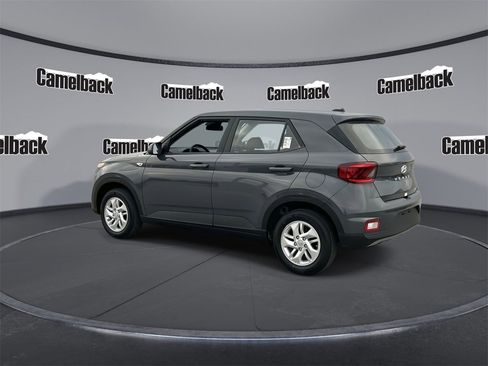 New 2026 Hyundai Venue SE image 5
