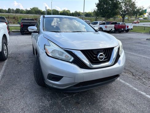 Used 2017 Nissan Murano S AWD/4WD image 3